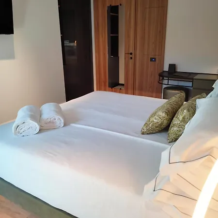 فندق Ristorante Al Caminetto Worldhotels Crafted Adults Only توري ديل بيناكو